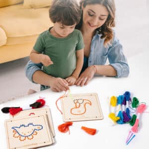 Kit Broderie Bois Laçage Enfant | Cartes Animaux + Fils Colorés | Maroc